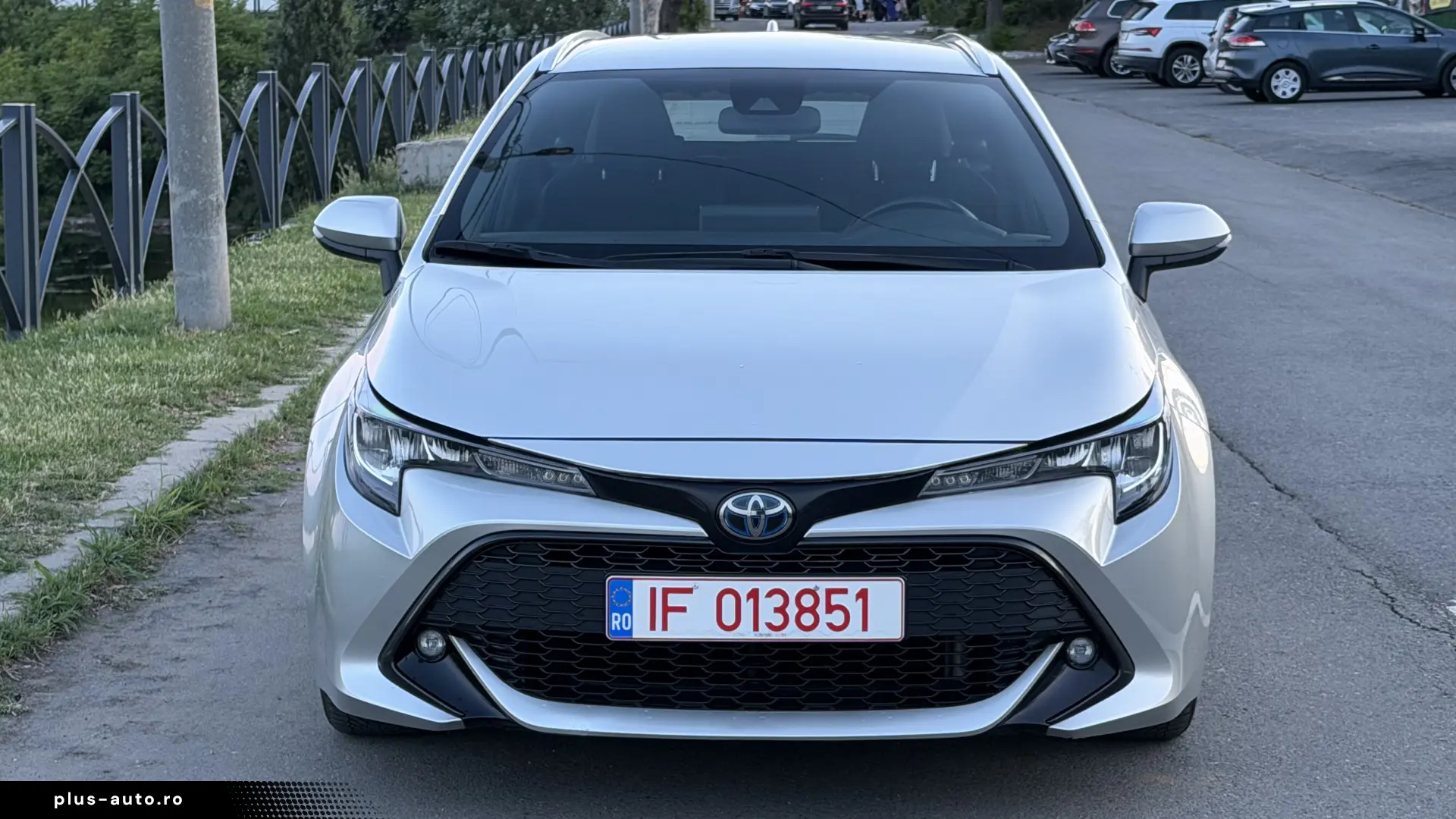 Toyota Corolla Touring Sport Bussines 1.8 hybrid