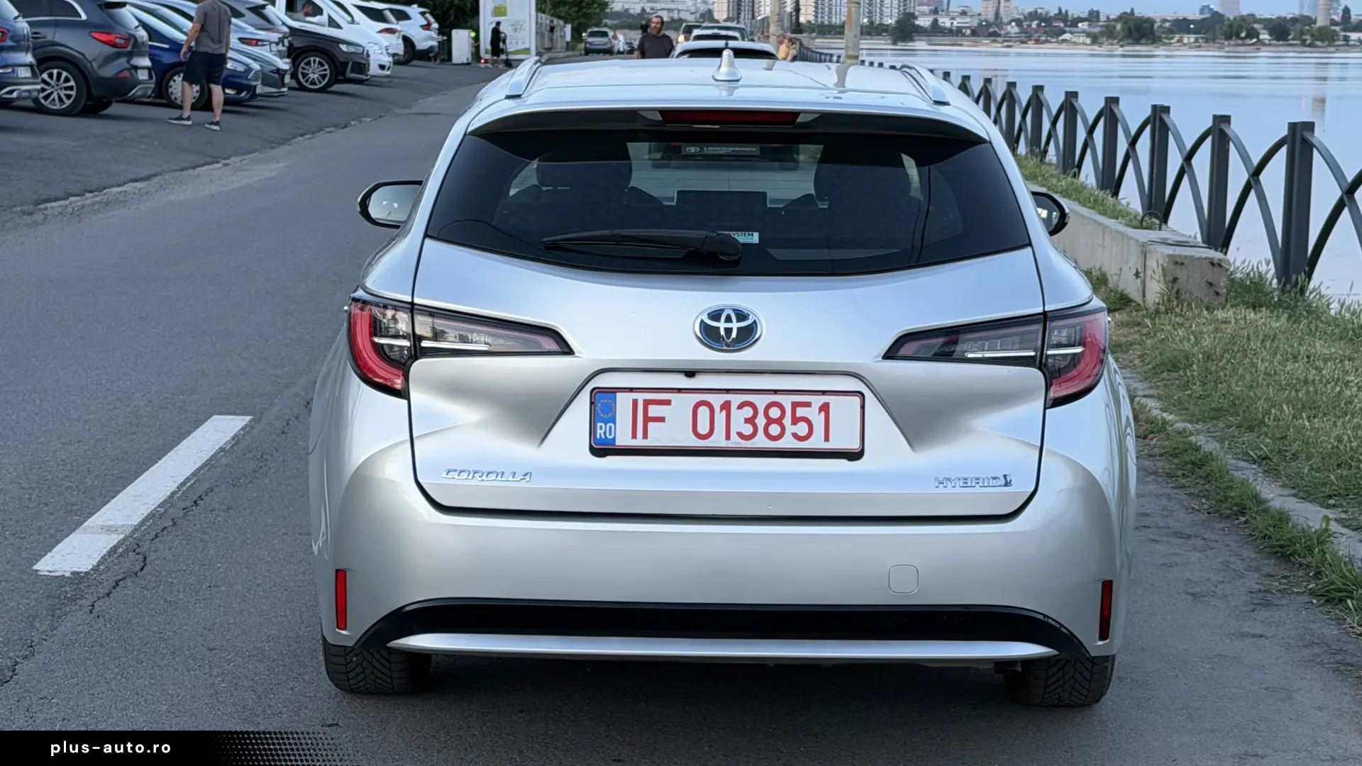Toyota Corolla Touring Sport Bussines 1.8 hybrid