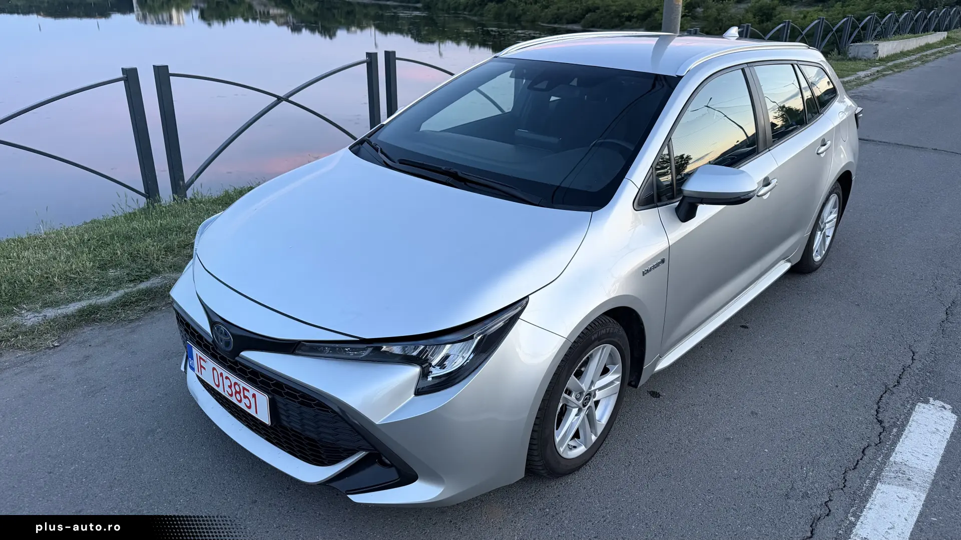 Toyota Corolla Touring Sport Bussines 1.8 hybrid