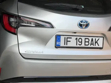 Toyota Corolla Touring Sport Bussines 1.8 hybrid