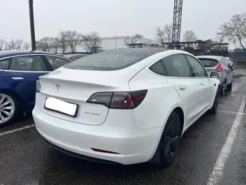 Tesla  Model 3 Long Range Dual Motor AWD 4x4 model 2020