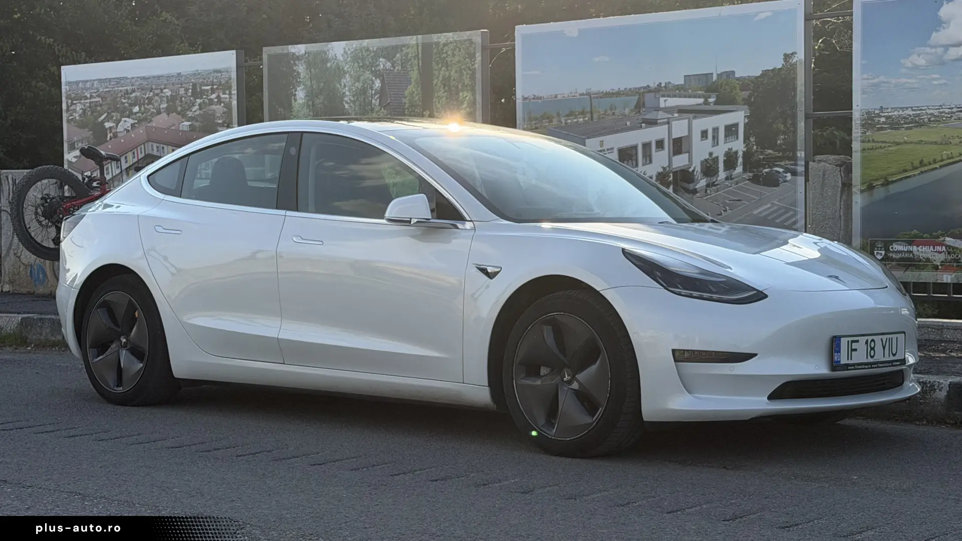 Tesla Model 3 — poza 3