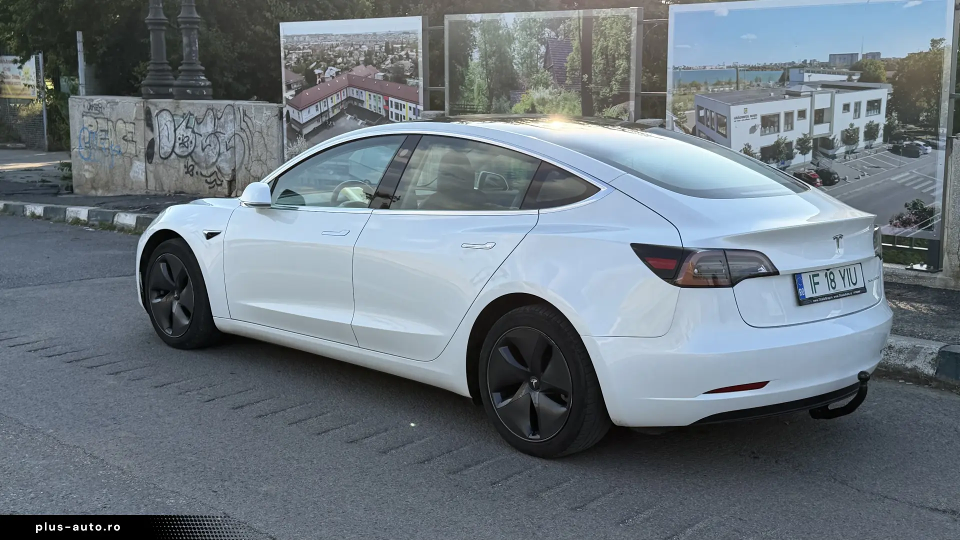 Tesla  Model 3 Long Range Dual Motor AWD 4x4 model 2020