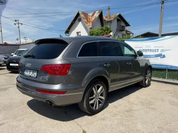 Audi Q7 3.0 TDI quattro 239 CP 7 Locuri Perne Alcantara Navi