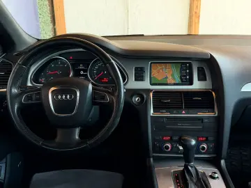 Audi Q7 3.0 TDI quattro 239 CP 7 Locuri Perne Alcantara Navi