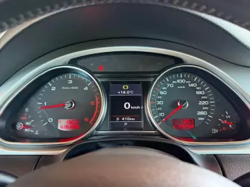 Audi Q7 3.0 TDI quattro 239 CP 7 Locuri Perne Alcantara Navi