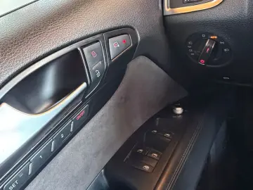 Audi Q7 3.0 TDI quattro 239 CP 7 Locuri Perne Alcantara Navi