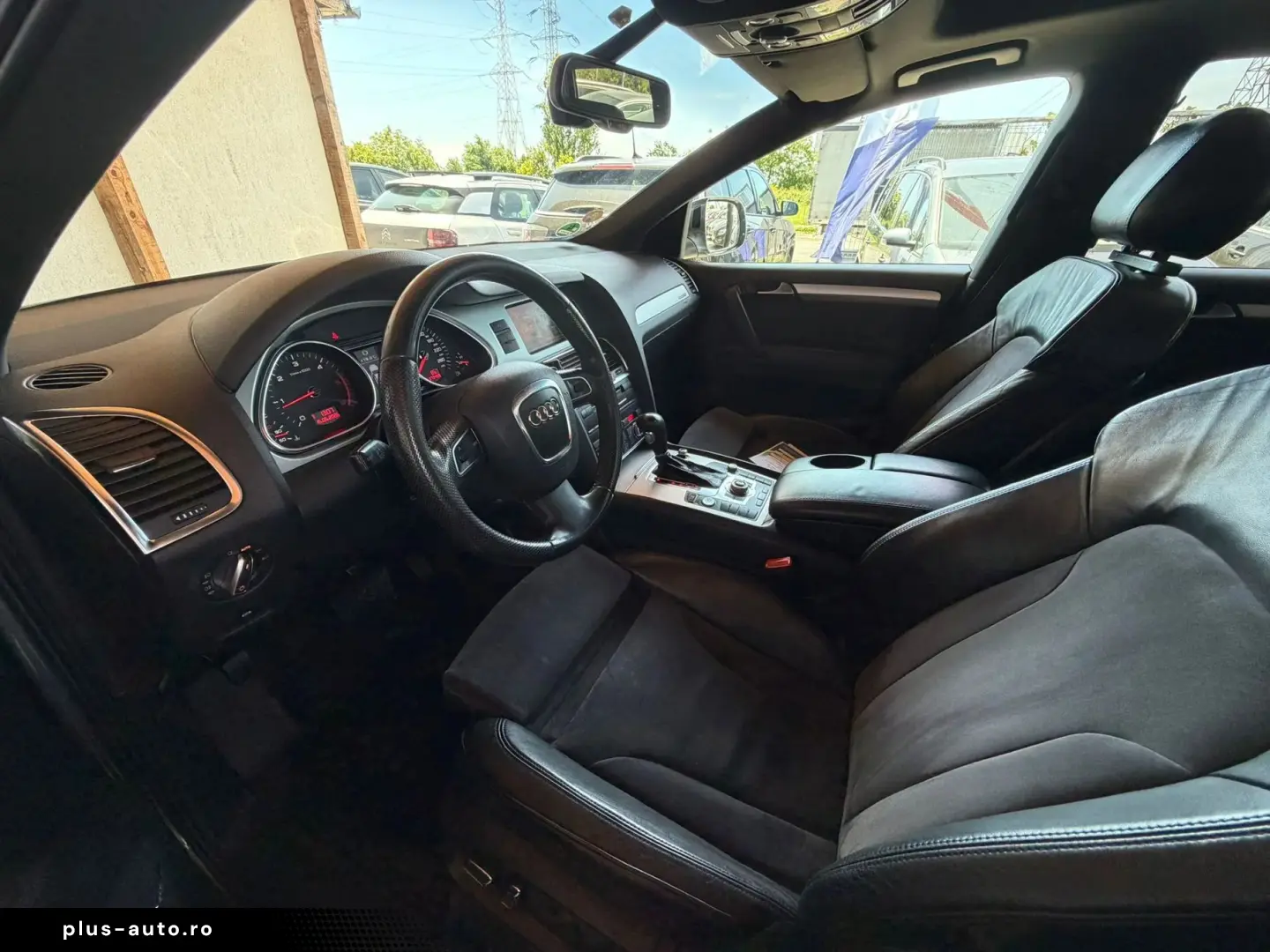 Audi Q7 3.0 TDI quattro 239 CP 7 Locuri Perne Alcantara Navi