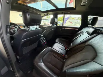 Audi Q7 3.0 TDI quattro 239 CP 7 Locuri Perne Alcantara Navi