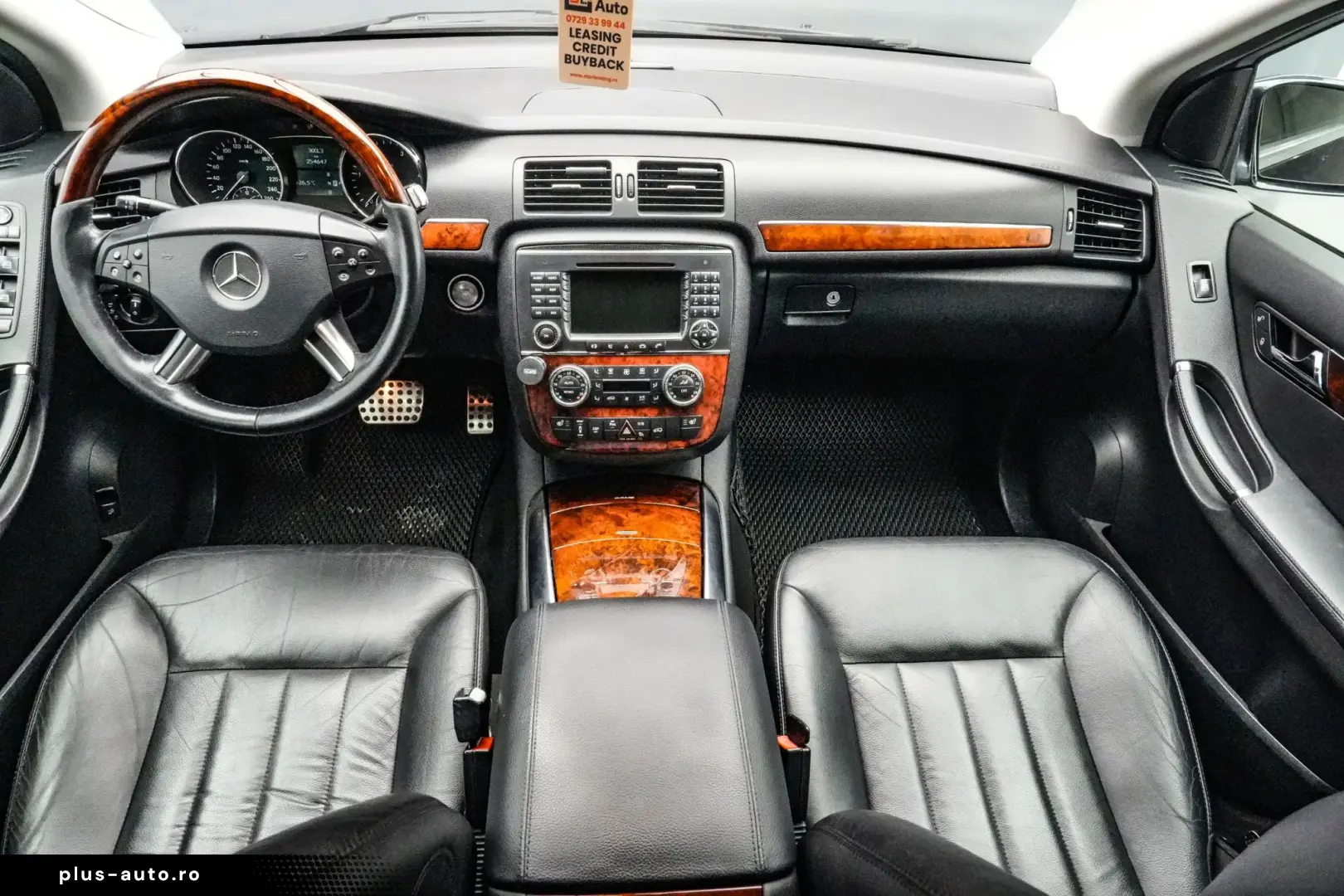 Mercedes-Benz R
