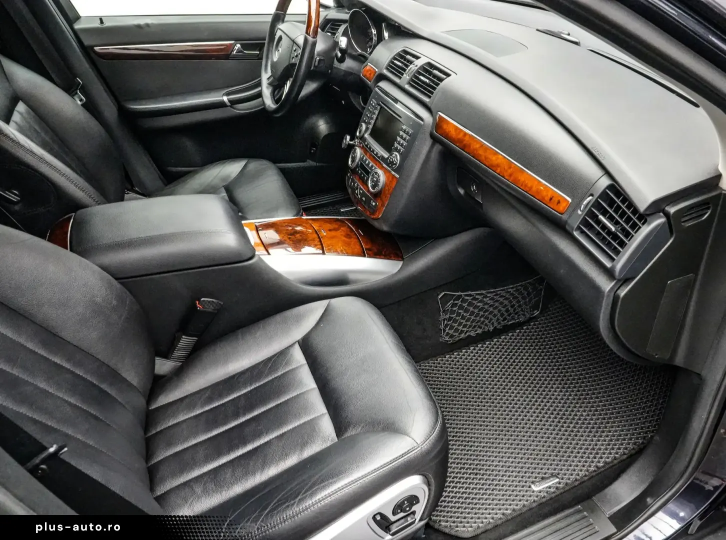 Mercedes-Benz R