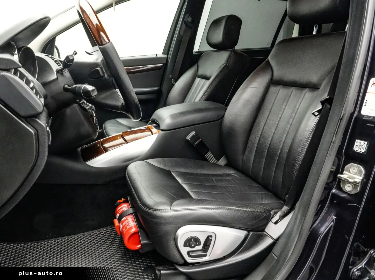 Mercedes-Benz R