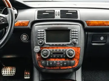 Mercedes-Benz R