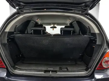 Mercedes-Benz R