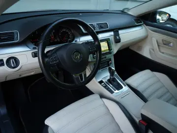 Volkswagen Passat-Cc
