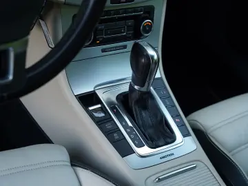 Volkswagen Passat-Cc