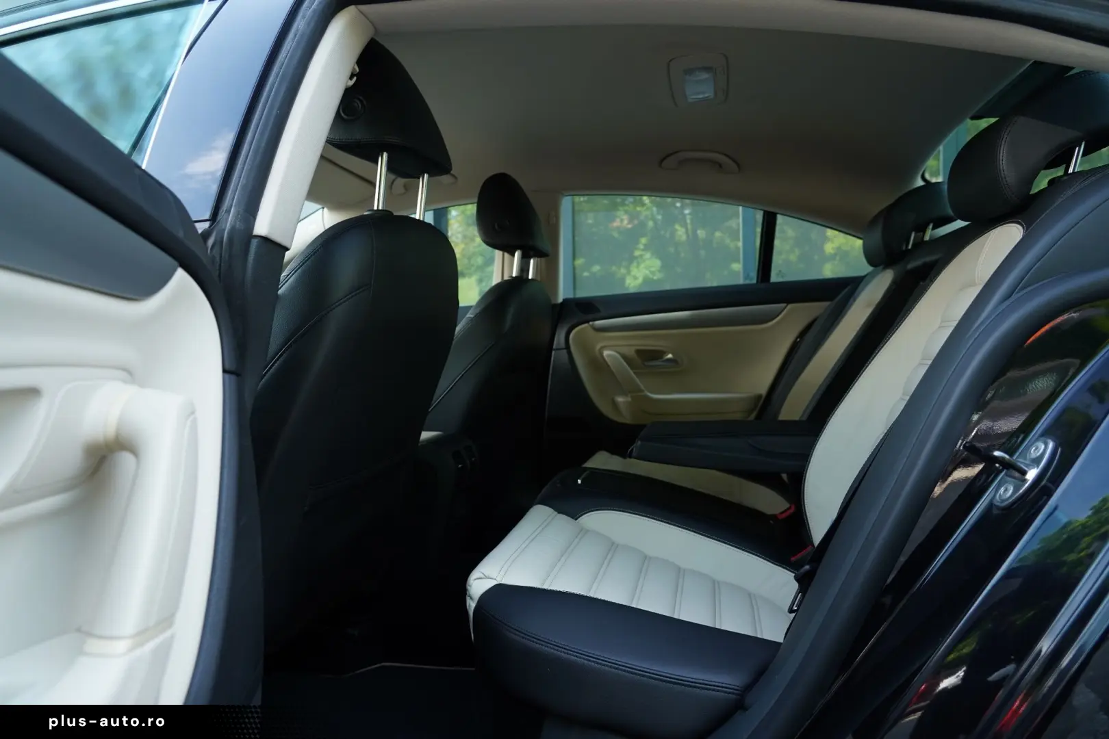 Volkswagen Passat-Cc