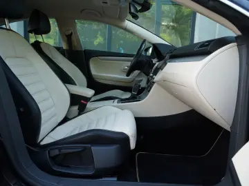 Volkswagen Passat-Cc