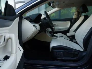 Volkswagen Passat-Cc