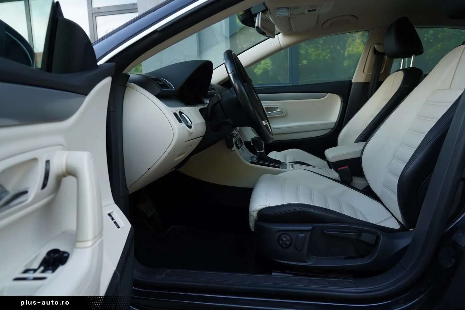 Volkswagen Passat-Cc