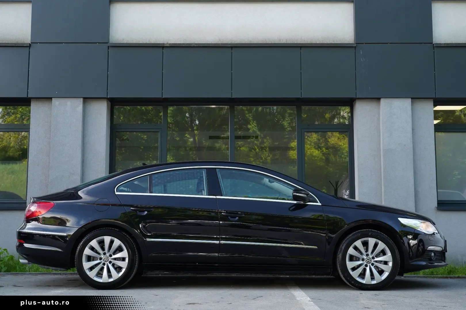 Volkswagen Passat-Cc