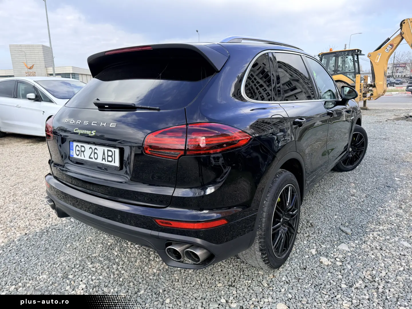 S  E-hybrid  plug-in