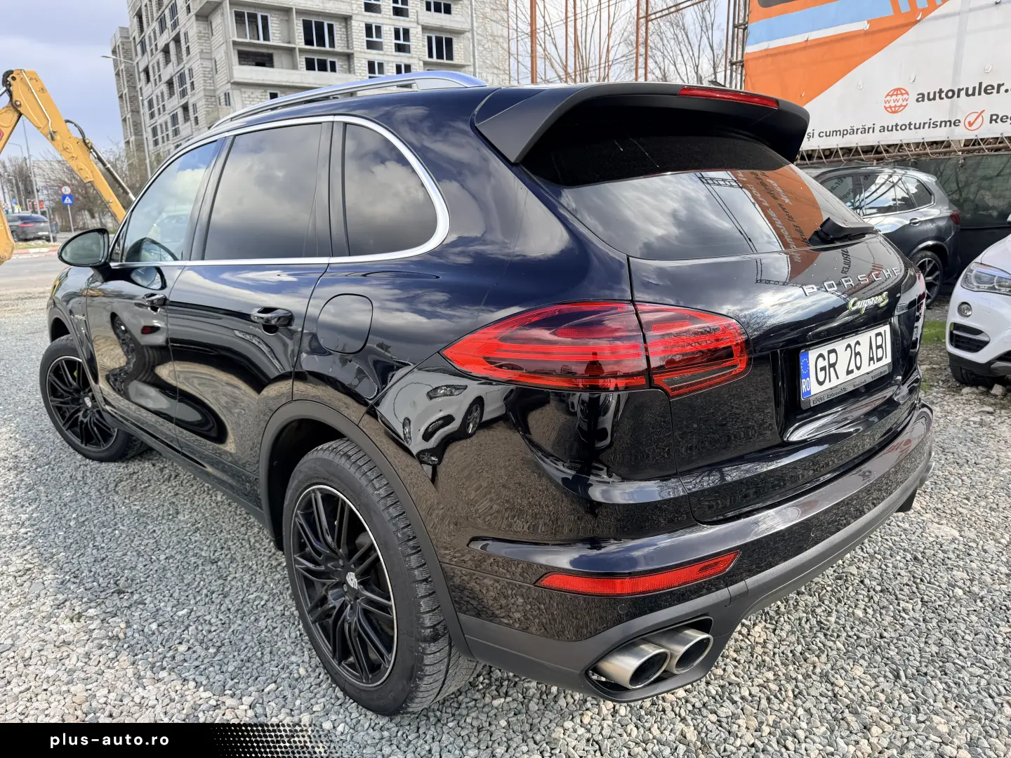 S  E-hybrid  plug-in