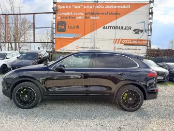 S  E-hybrid  plug-in