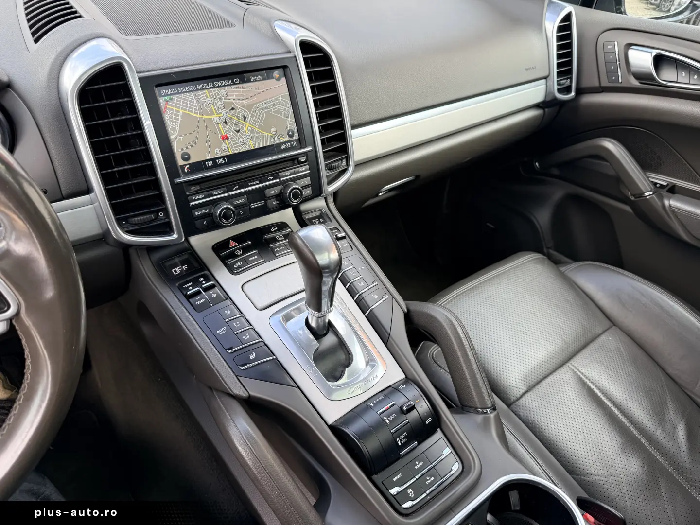 S  E-hybrid  plug-in