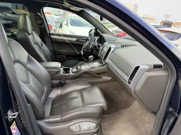 S  E-hybrid  plug-in