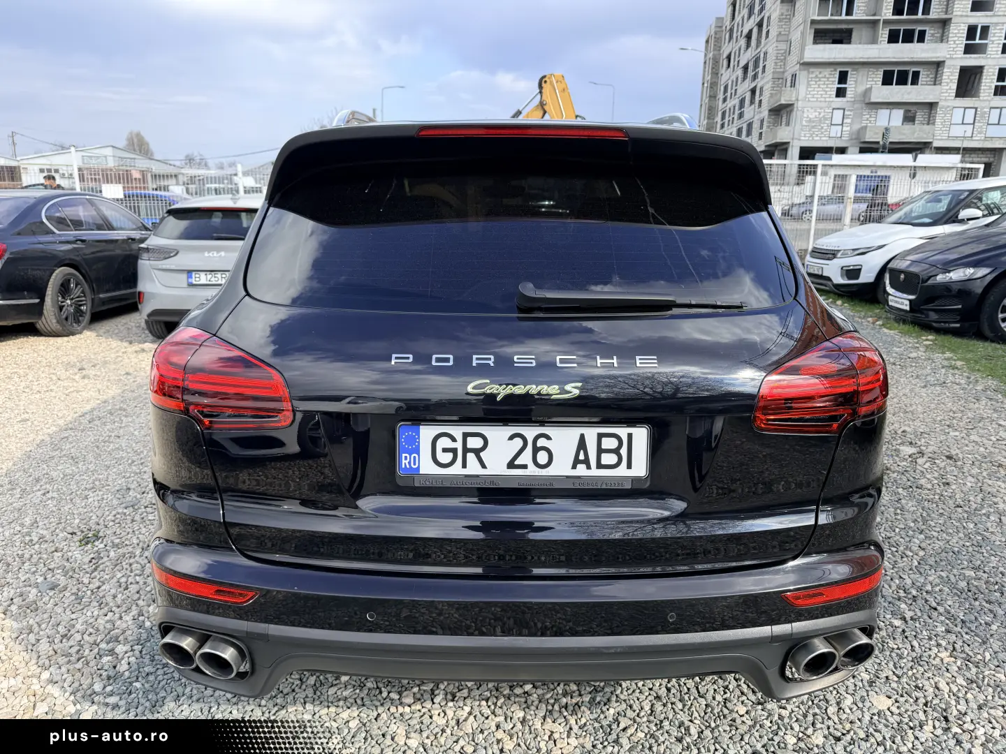 S  E-hybrid  plug-in