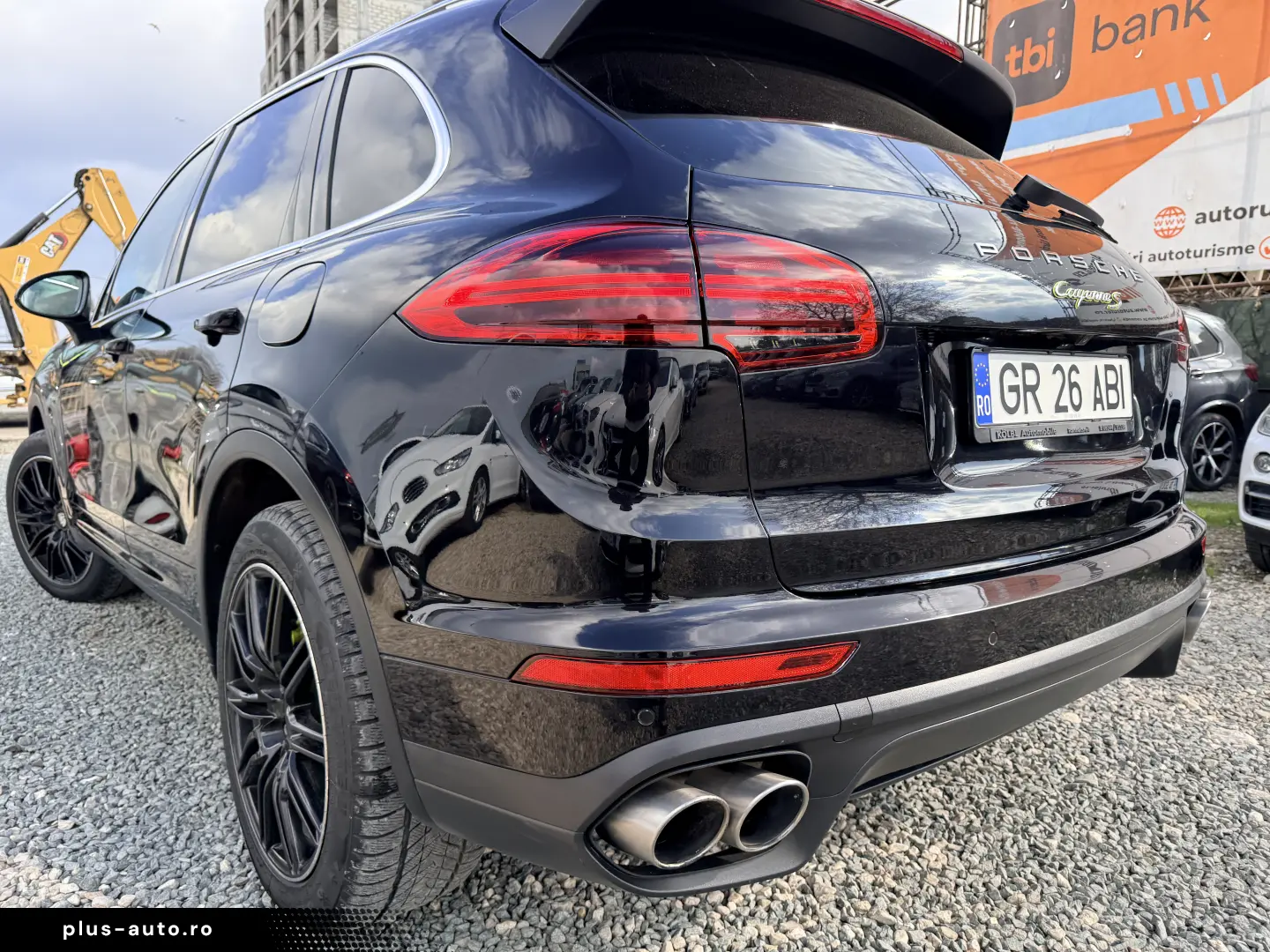 S  E-hybrid  plug-in