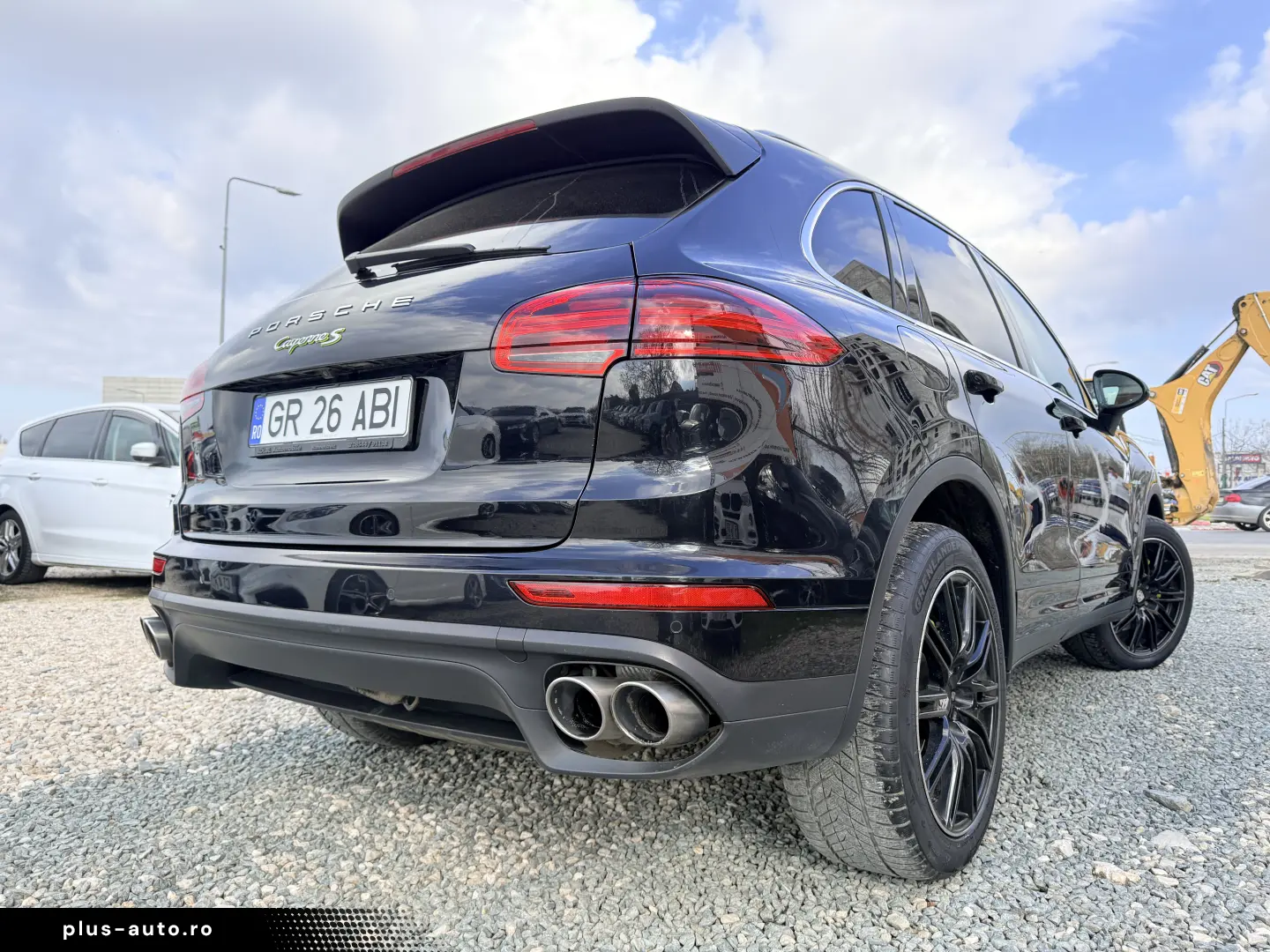 S  E-hybrid  plug-in