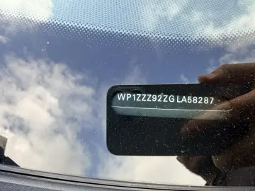 S  E-hybrid  plug-in