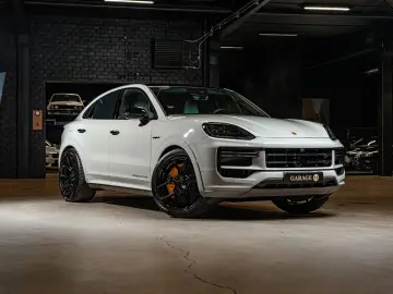 PORSCHE Cayenne Coupe Turbo E-Hybrid