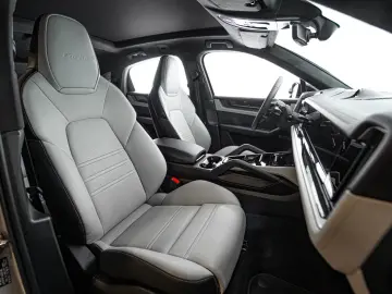 PORSCHE Cayenne Coupe Turbo E-Hybrid