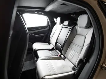 PORSCHE Cayenne Coupe Turbo E-Hybrid