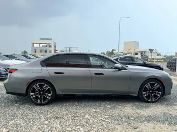 740i hibrid