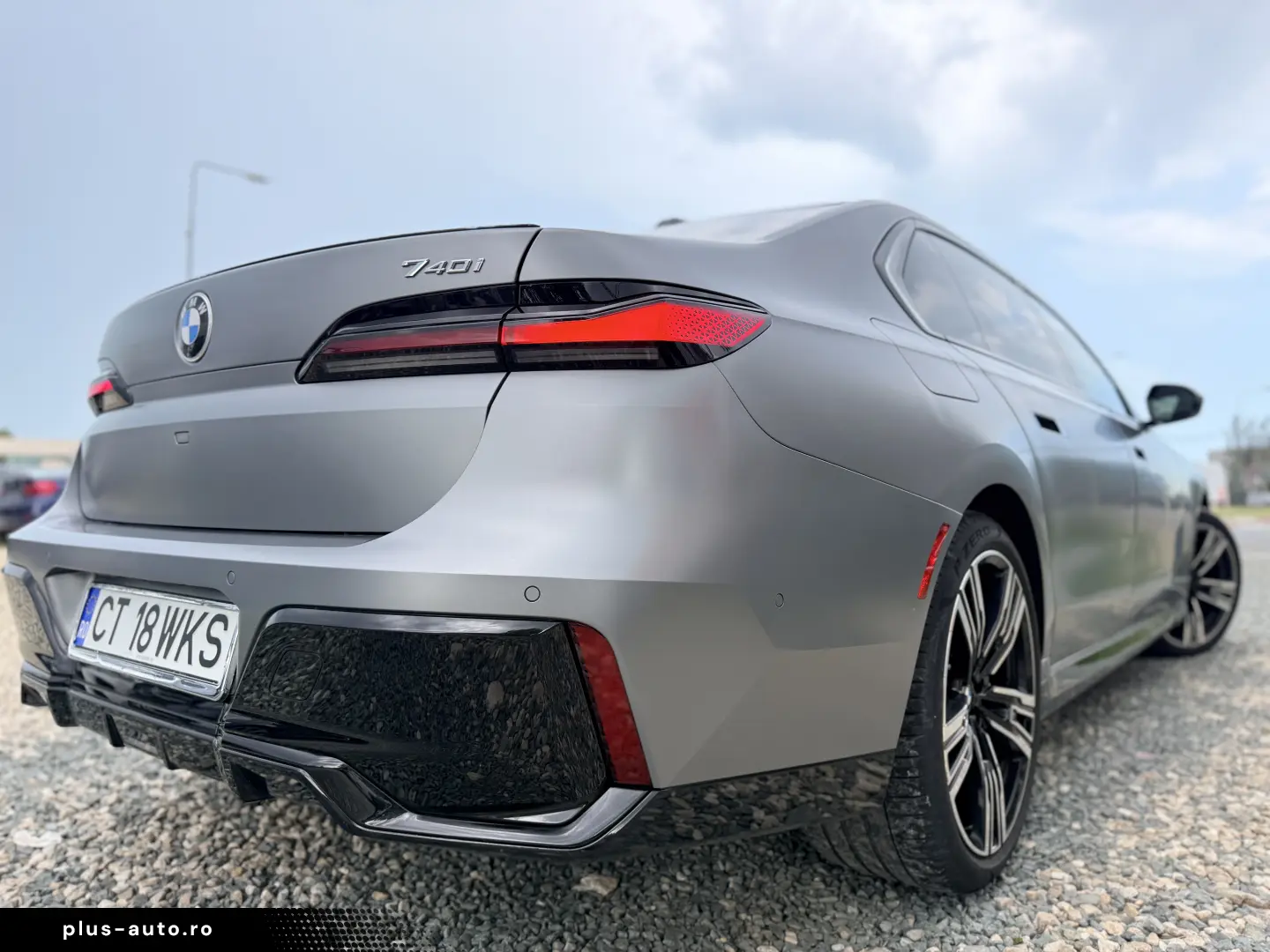 740i hibrid