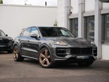 PORSCHE E-Hybrid Coupé