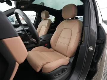 PORSCHE E-Hybrid Coupé