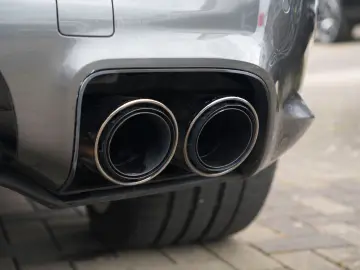 PORSCHE E-Hybrid Coupé