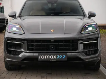 PORSCHE E-Hybrid Coupé