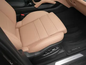PORSCHE E-Hybrid Coupé