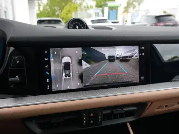 PORSCHE E-Hybrid Coupé