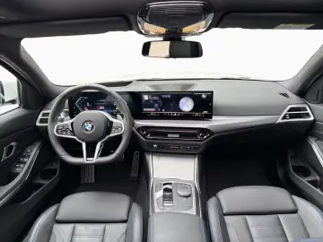 BMW 330i xDr Lim M SPORT HUD 360