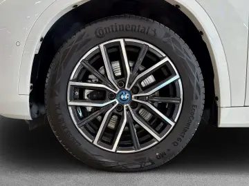 BMW X1 xDrive30e M Sport 18''LC PROF HuD AHK 360