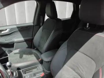Ford Kuga ST-Line X PANO AHK KAM ACC NAVI