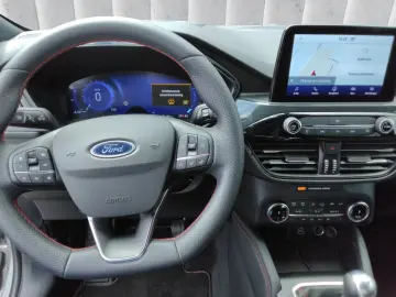Ford Kuga ST-Line X PANO AHK KAM ACC NAVI
