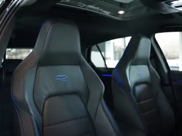 Volkswagen Golf R 4M JP Performance
